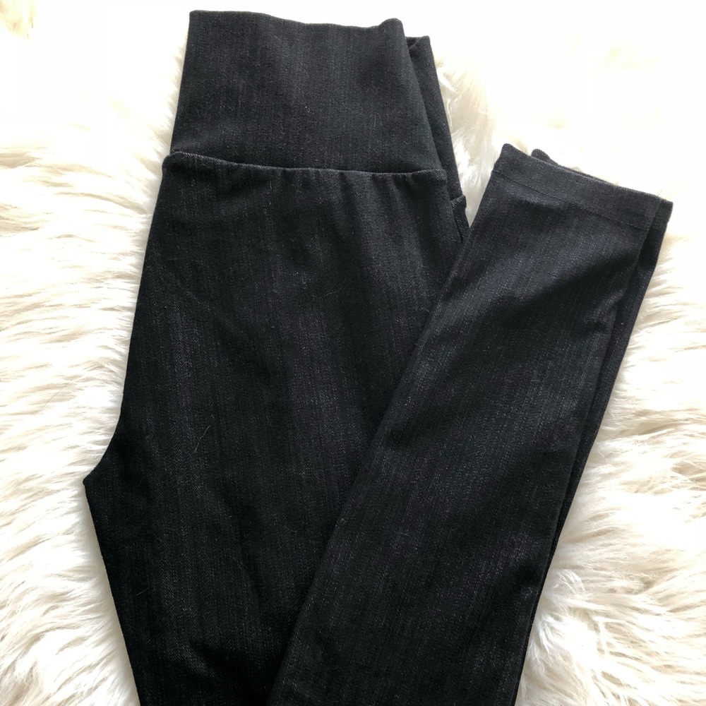 Agnes and Dora knit jegging